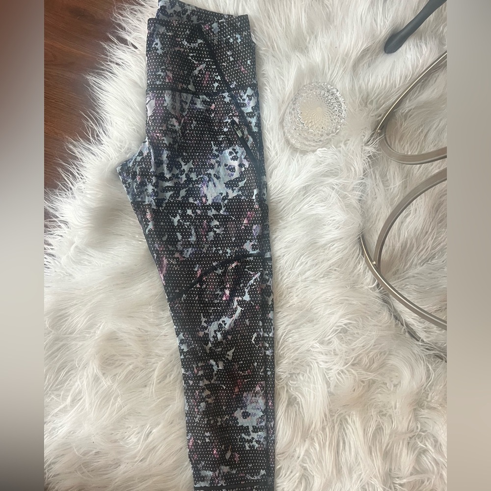 Lululemon Leggings -size 6